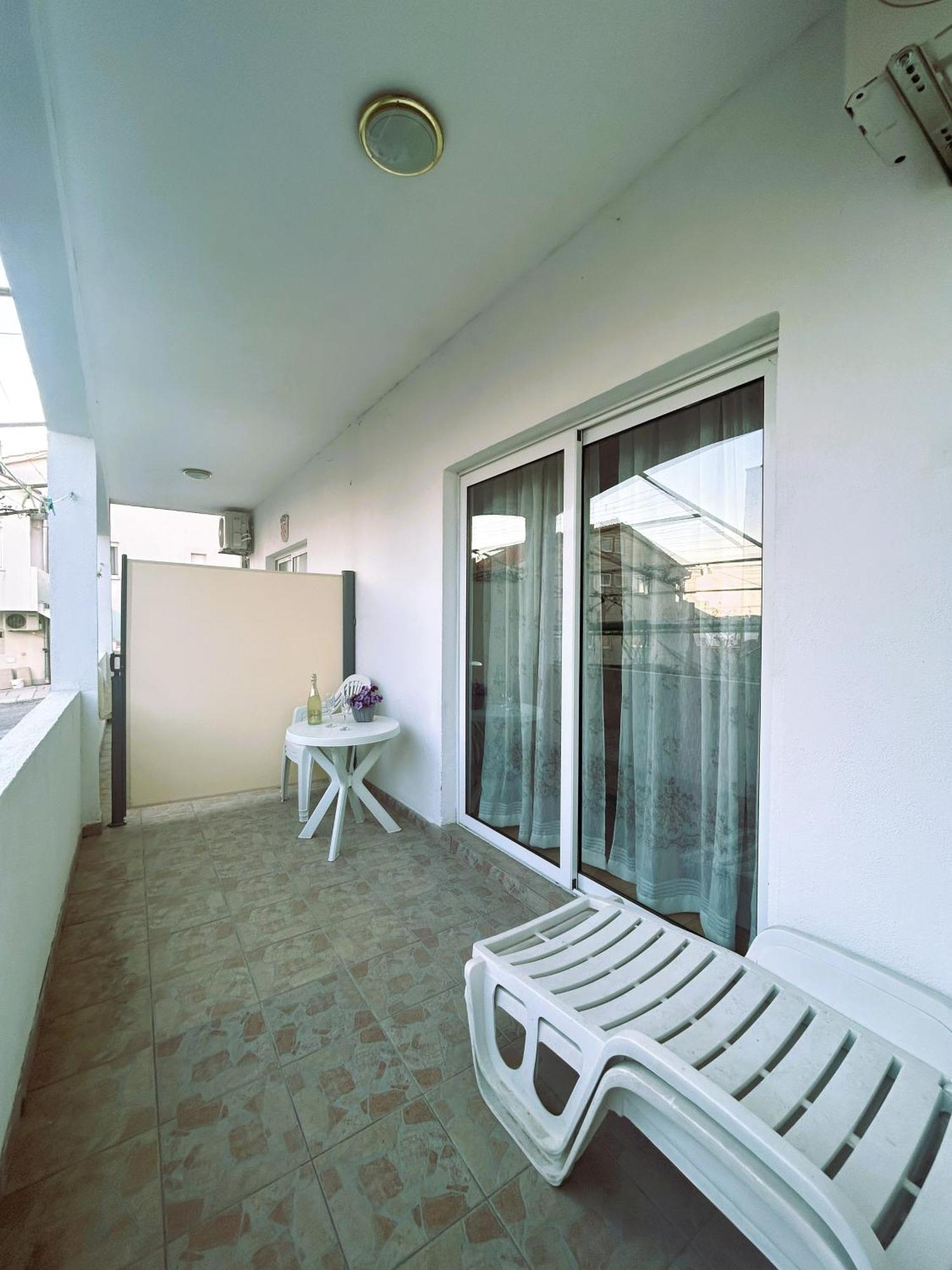 Apartments Valjan Trogir Exterior photo