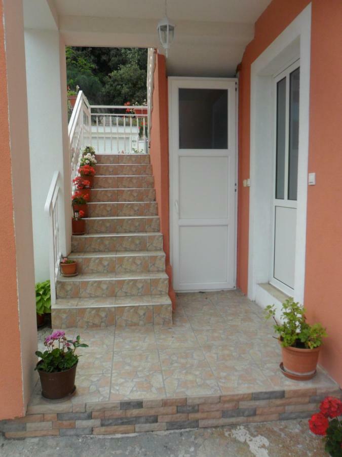 Apartments Valjan Trogir Exterior photo